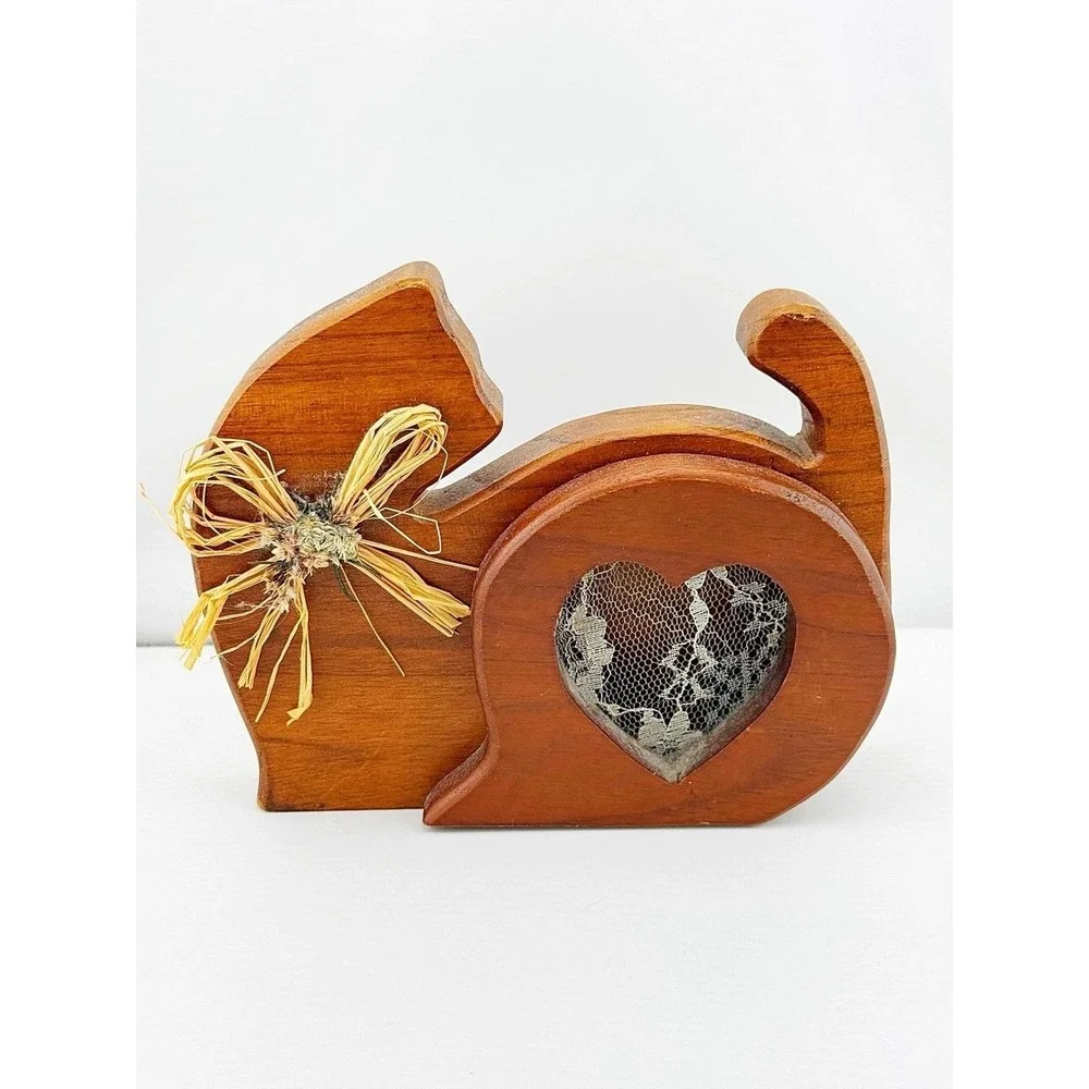 Vintage 1980's wooden cat with raffia bow potpourri holder